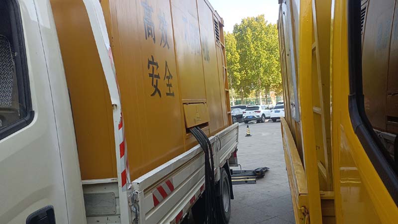 清流如何判断柴油发电机组和UPS电源的切换时间是否符合要求？